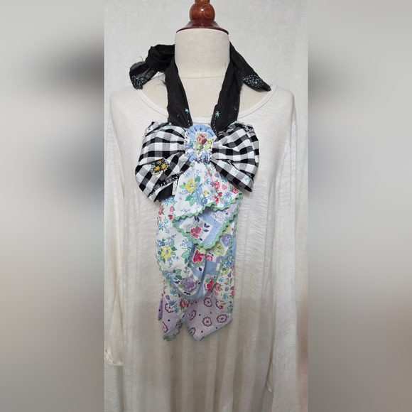 MOSSIE ANNA ARTISAN DESIGN Accessories - JABOT  "SPRING TIME" OOAK MOSSIE ANNA ARTISAN DESIGN NWT